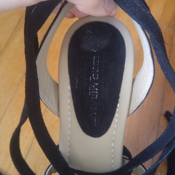 ⛔SOLD⛔ 🌱HOST PICK🌱Strappy Black Suede BlockHeel Sandals - Picture 11 of 12